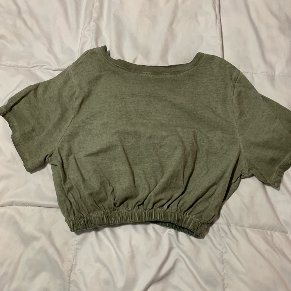Rue 21 Cinched Bottom Cropped T-shirt